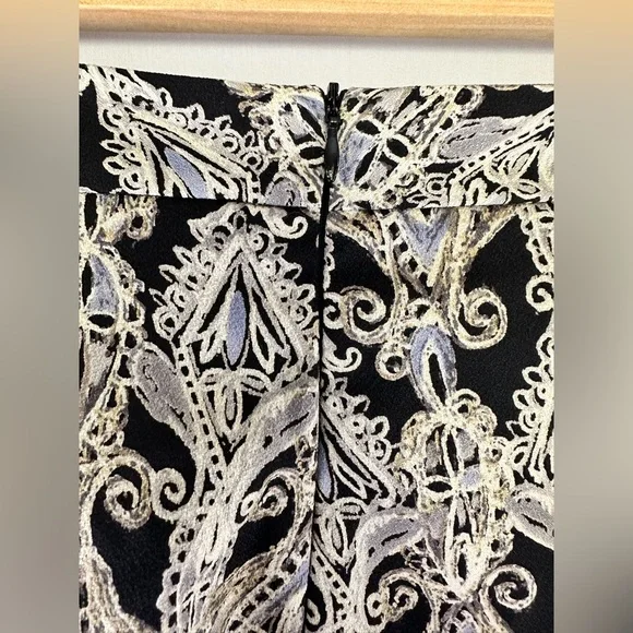 ✨ Flirty Short Circle Skirt - Deconstructed Paisley Print ✨ - Picture 9 of 11